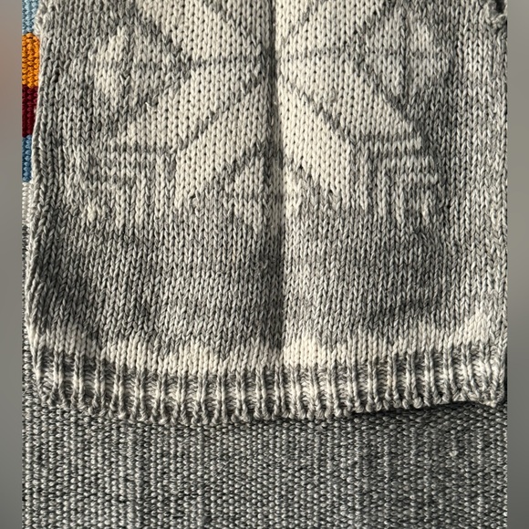 Evian II Hand-Knit Snowflake Sweater - Picture 5 of 15